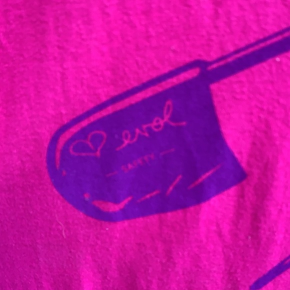 EVOL safety pin 100% pink cotton T-shirt. New! - Picture 2 of 9